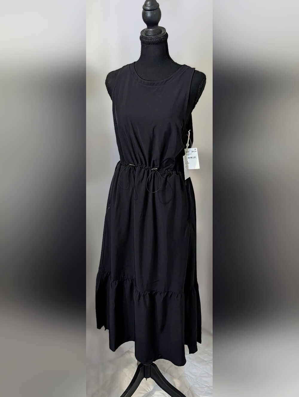 NWT Zella Pursuit Tiered Midi Dress Black Size Small Drawstring Pockets